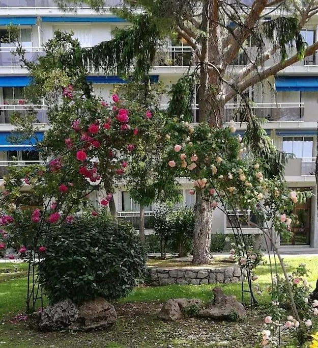 Apartament Flat Air Conditioning 4 People Near Stadium Beach Marsylia